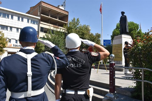 SİİRT’TE 19 EYLÜL GAZİLER GÜNÜ TÖRENLERLE KUTLANDI