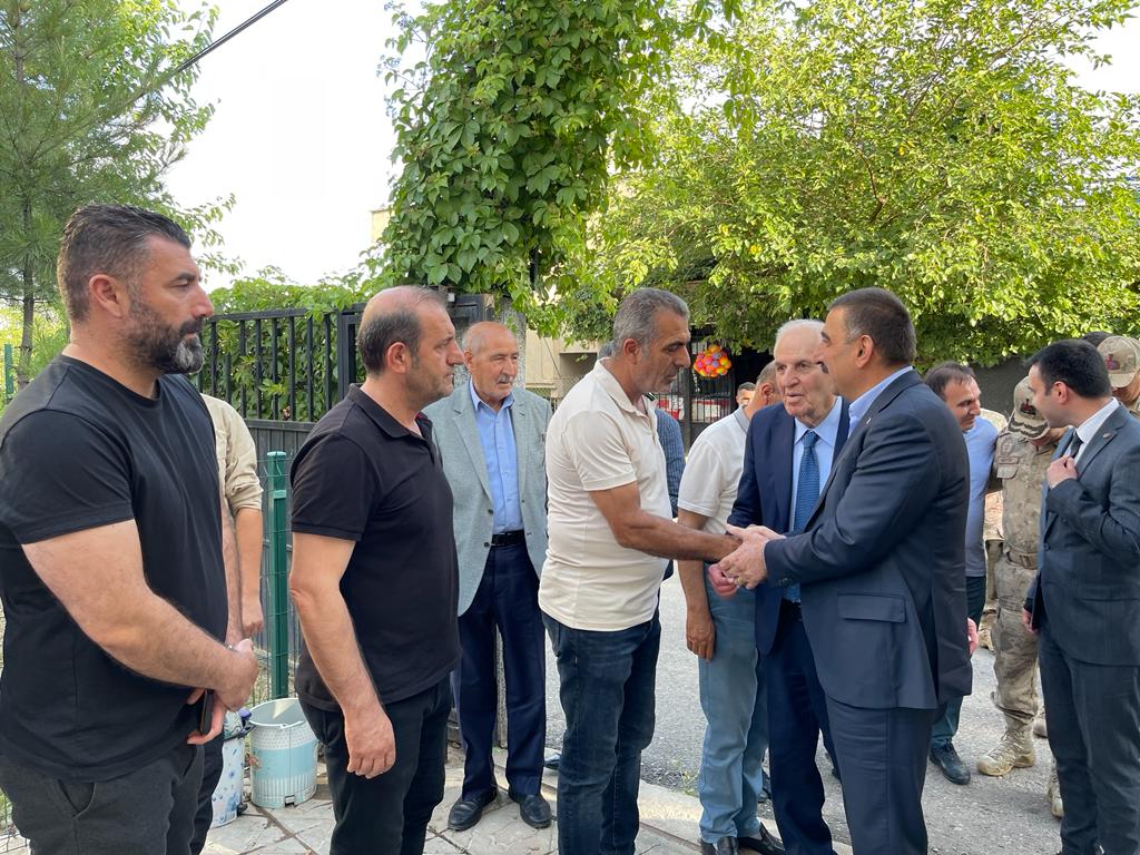 VALİ / BELEDİYE BAŞKAN V. HACIBEKTAŞOĞLU, KURTALAN İLÇESİNDE HALK ZİYARETİNDE BULUNDU