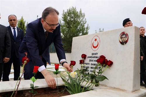 SİİRT’TE 18 MART ŞEHİTLERİ ANMA GÜNÜ VE ÇANAKKALE ZAFERİ TÖRENLE KUTLANDI